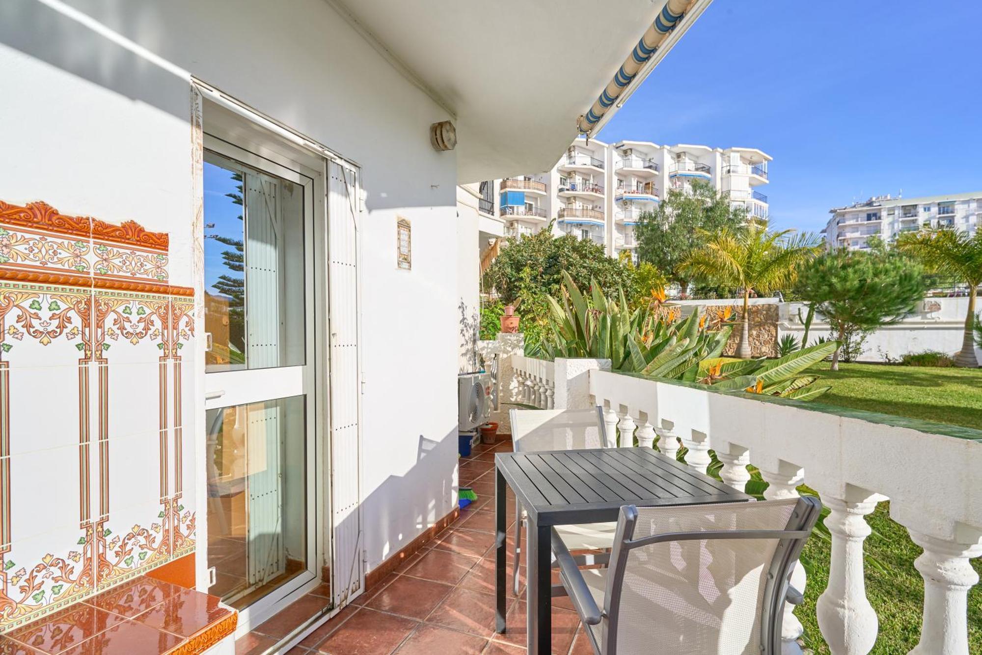Poolside Appartement