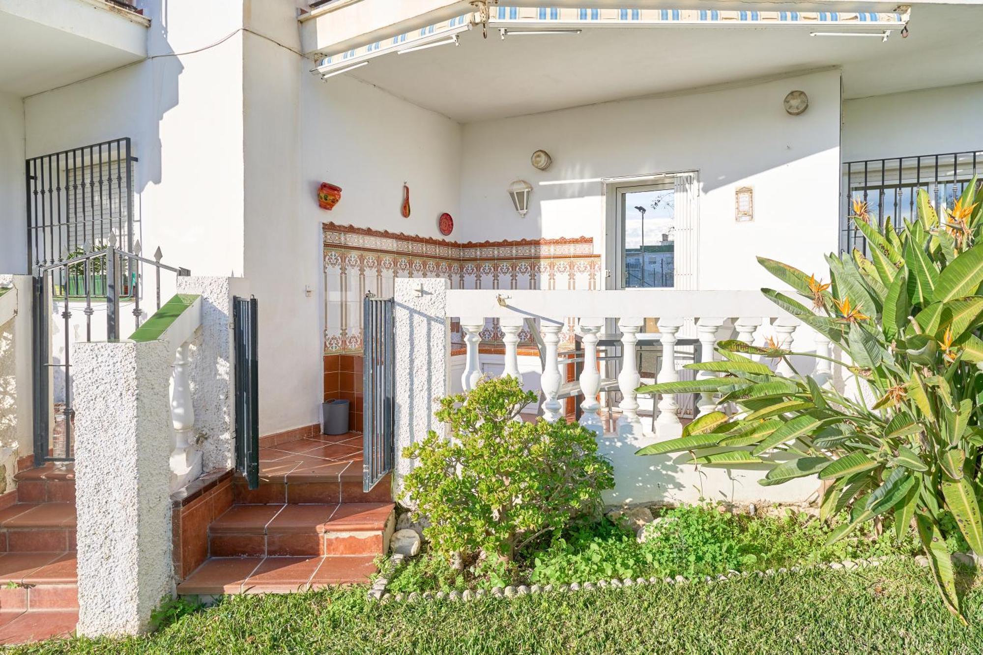 Poolside Appartement Nerja
