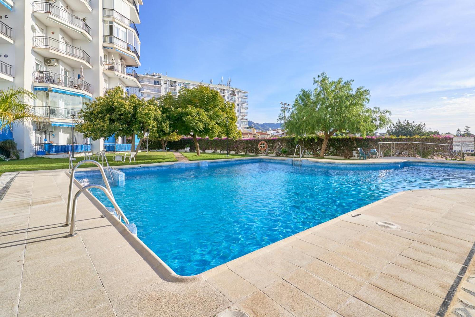 Poolside Appartement